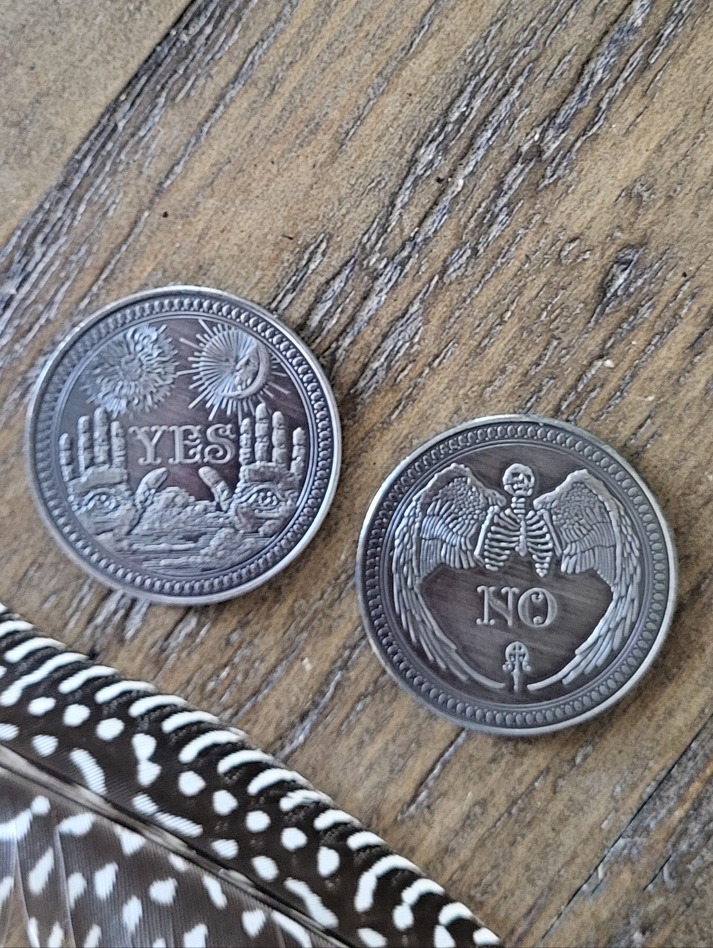 Divination Macabre Coin-  'Yes/No'? - Let Fate Decide!